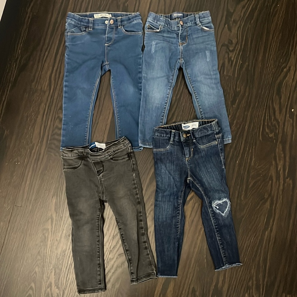 Girls Lot 2T Jeans